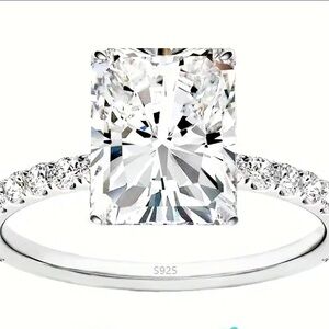 Radiant 1 ct Moissanite ring with certificate